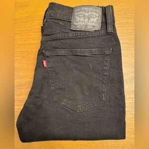 Men’s Levi 541 jeans